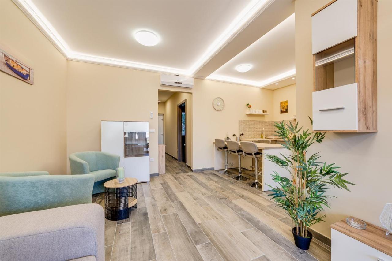 Forest Foeldvar Apartmanok By Bltn Balatonföldvár Exterior foto